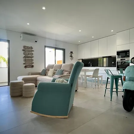 Appartement Im - With Pool, Wifi And Parking Pêra