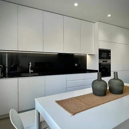 Apartment Im - With Pool, Wifi And Parking *